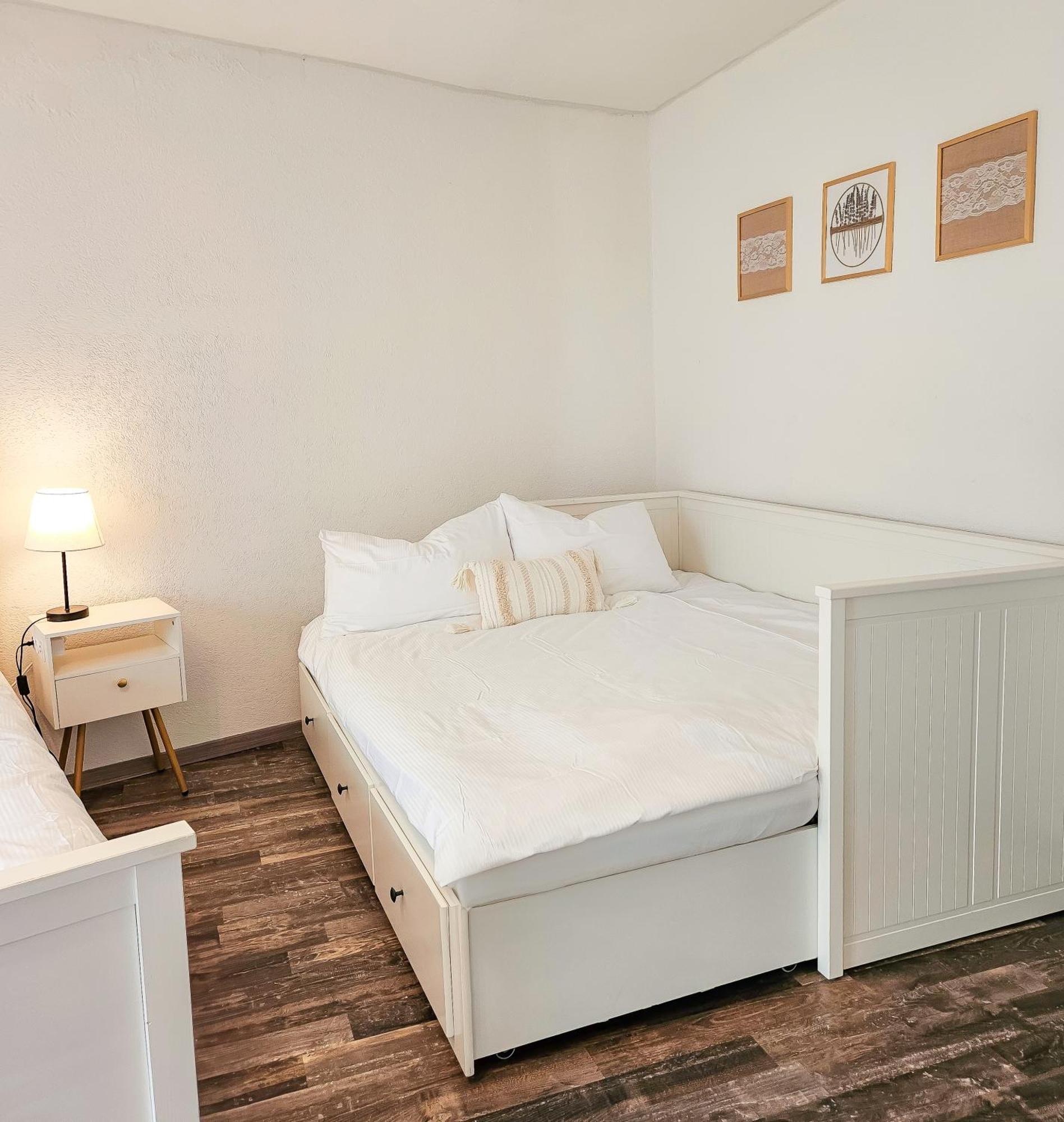Apartment Suedwind - Beautiful Premium With 2 Bedrooms Near Rhine Falls & Zurich Airport In Klettgau Weisweil (Klettgau)